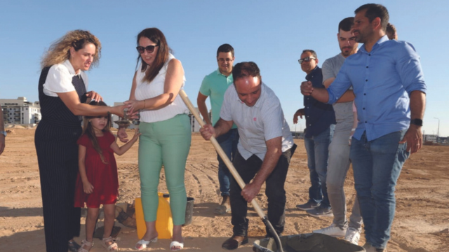 הנחת אבן הפינה לתיכון החדש