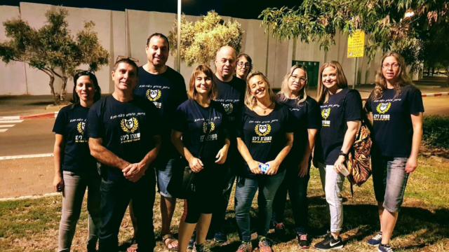 סיירת ההורים הוותיקה משמרת לילה