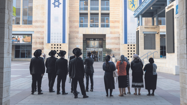 מחאת הורים ספרדים לאחר הקמת סמינר 'הכתר' 