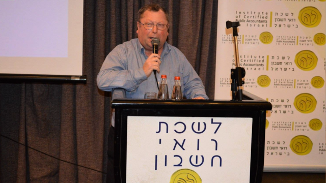 יעקב זיצר