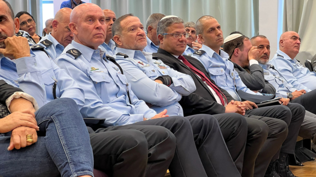 צמרת המשטרה ואיתמר בן גביר בטכס