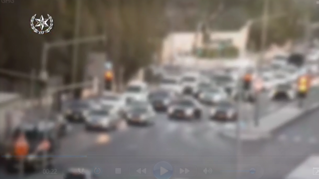 שיירת הרכבים בכביש בר לב
