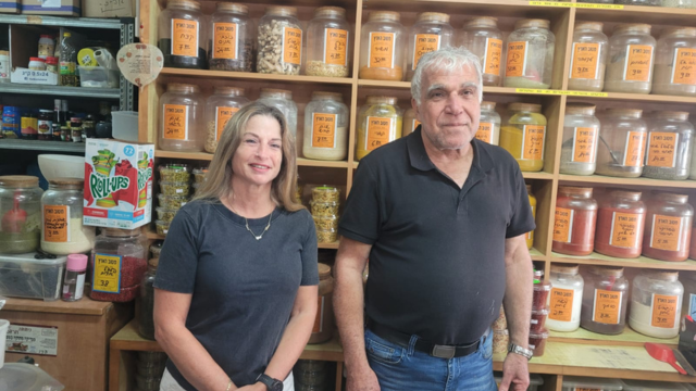 אהרון קדוש ולימור בר און. "אני מעביר את הידע מהלקוחות"