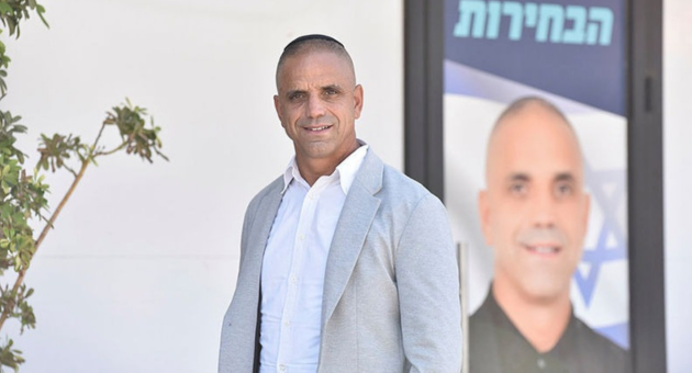 איתן טייב