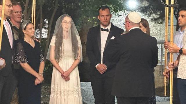 החתונה של אילה ומנחם