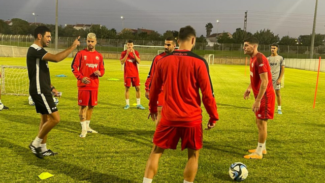 שחקני ב"ש באימון. "תחת אווירה של טראומה"