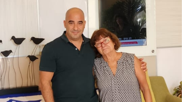 יוסי קפלן ואמו דליה