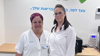 מימין: מירב פרג'ון, המנהלת האדמ', נהרית אלקיים מנהלת הסיעוד