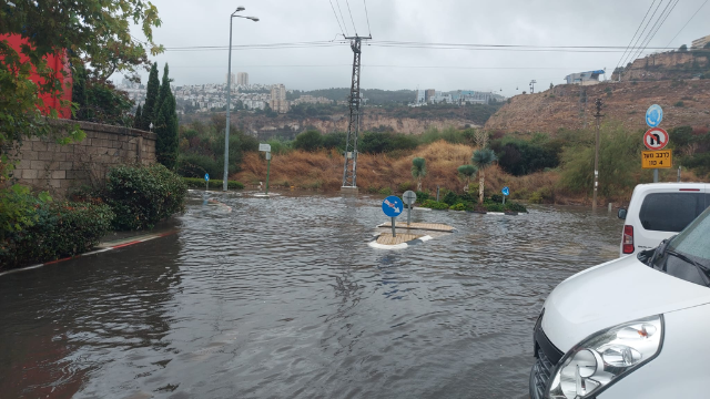 הצפה בצ'ק פוסט חיפה