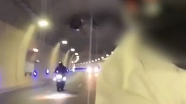 תיעוד רוכב האופנוע בכביש 16