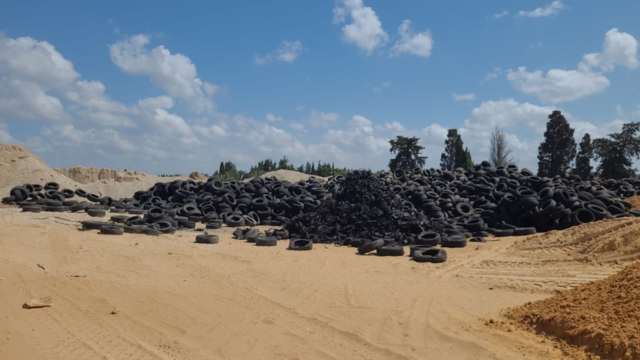 הצמיגים שנמצאו ליד כביש 4
