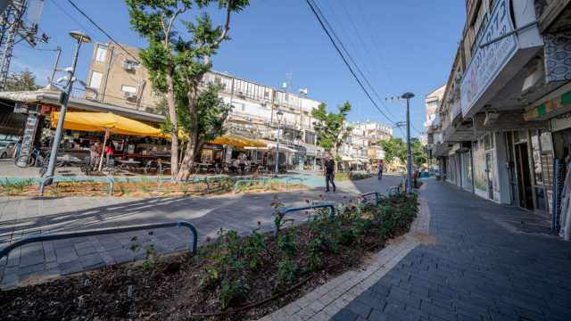 מדרחוב ההגנה פתח תקוה - תמונת פייסבוק