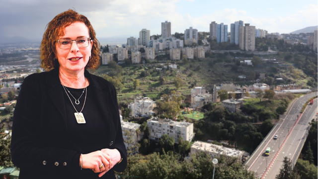 מתריעה. קליש