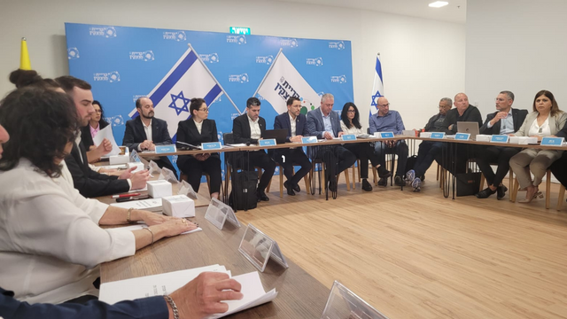 ישיבת מועצת העיר חגיגית בקרית מוצקין