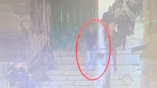 תיעוד המחבל בדרך לביצוע הפיגוע
