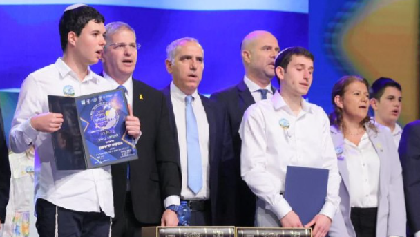 דוד שאשא בטקס חידון התנ"ך