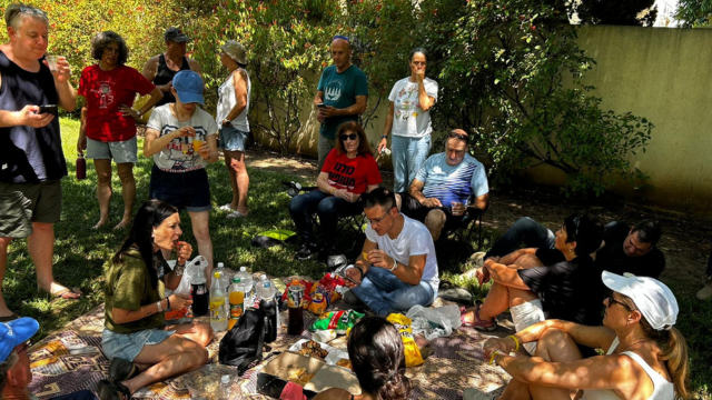 הפיקניק סמוך לביתו של ח"כ אדלשטיין