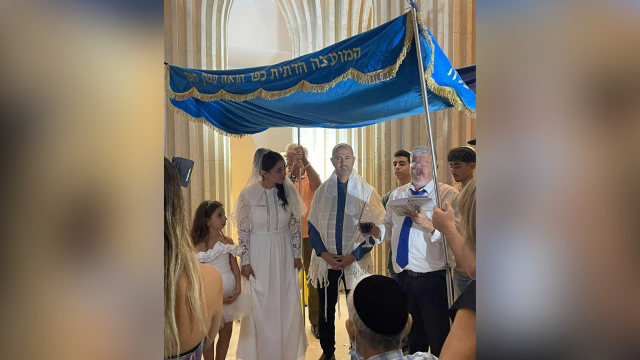 החתונה המרגשת