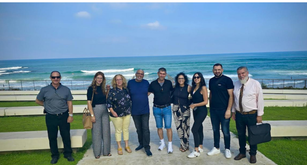 המרצות והמרצים בכנס ההכשרה יחד עם מנכ"לית המכללה, מרב ששון אמויאל