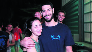 יניב ז"ל עם בת זוגו שר רובל. "חוד החנית בתחום החינוך" 