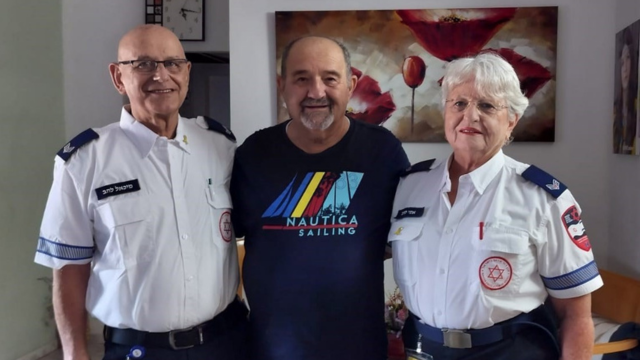 מיכאל ואטי להב עם יעקב פרגמניקוב