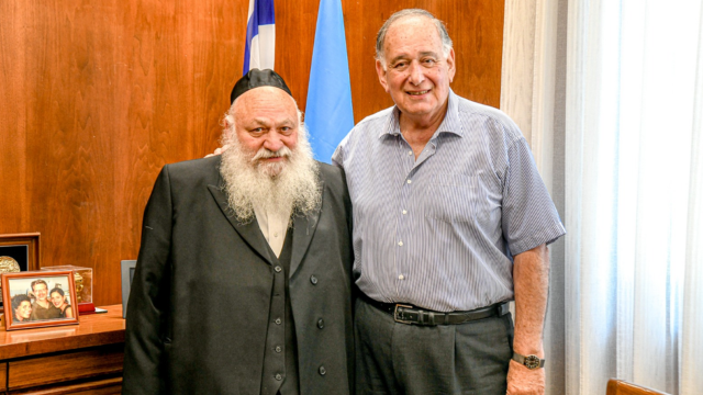השר גולדקנוף בלשכת יונה יהב