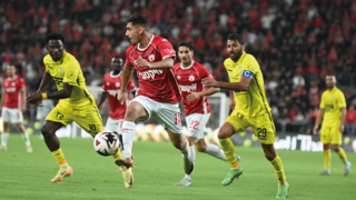 אמיר גנאח מול ריינה