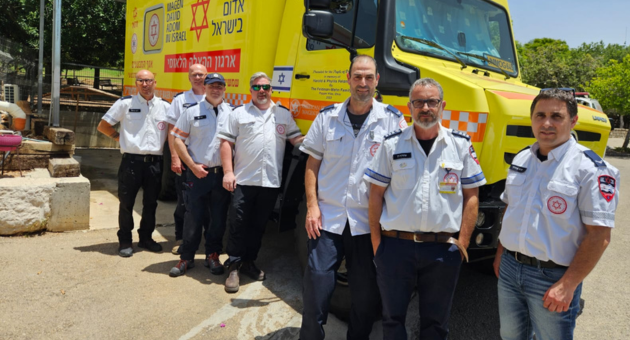 מתנדבי תחנת מד"א ביישוב שמשית
