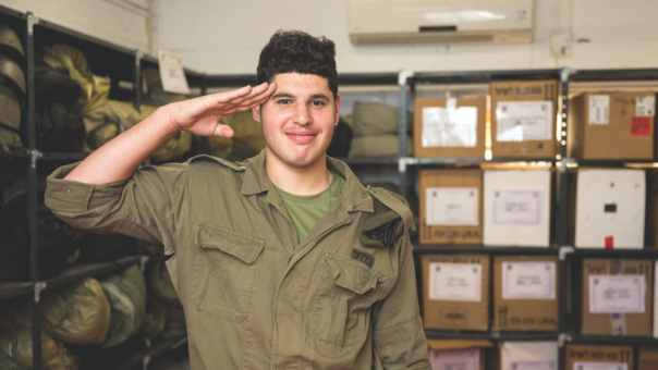 "אני גאה לשרת בצבא כמו כולם". שלו דיסטניק 