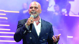 "כסף ציבורי לא יממן את מי שפוגע". אייל גולן בבלומפילד 