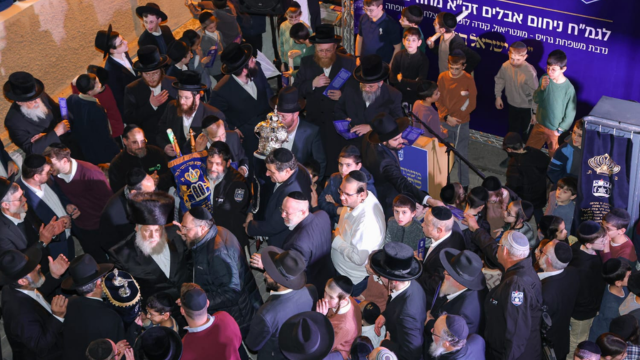 הכנסת ספר תורה לגמ"ח ניחום אבלים של זק"א מחוז צפון