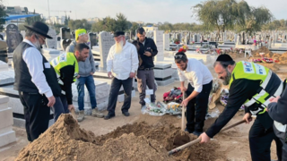 קבורת אדם ערירי באשדוד