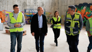 לסרי עוקב מקרוב אחרי התקדמות העבודות של בית הלוחם