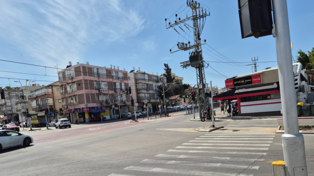 חומוס אורלוב פתח תקוה