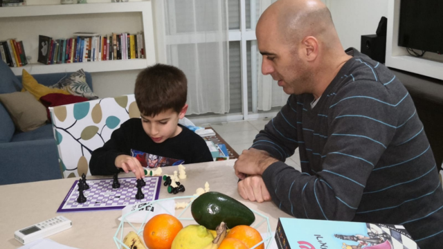 המהפכה של רן בהנגשת השחמט לילדים
