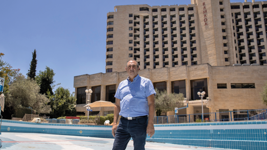 דוד טוקר במלון רמדה בירושלים