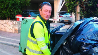 קבלירו.  מי שמחטט מוצא יותר