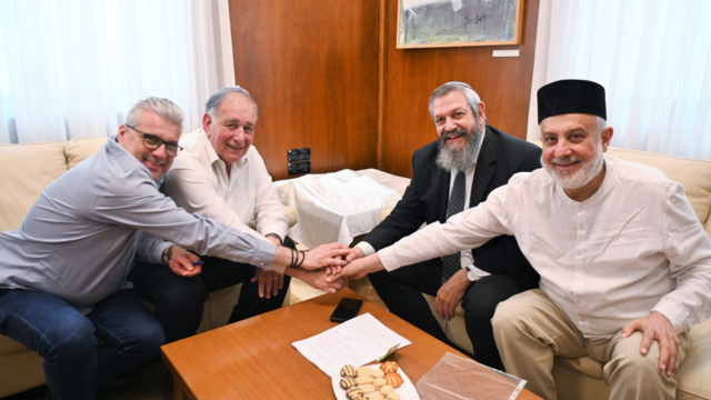 מכירת החמץ של העיר חיפה