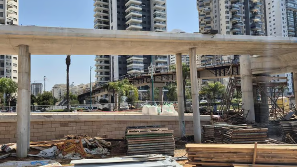גשר השבעה באוקטובר פתח תקוה