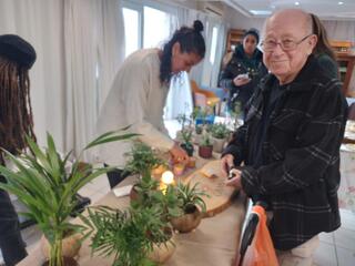 שוק איכרים לקראת שבועות ברחובות