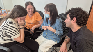 לינור עם נתרמת הלב, בוורלי טופז, ובנה חן