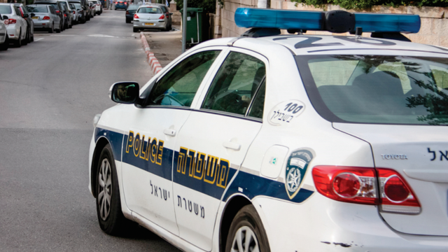 המשטרה פתחה במצוד אחר חשוד