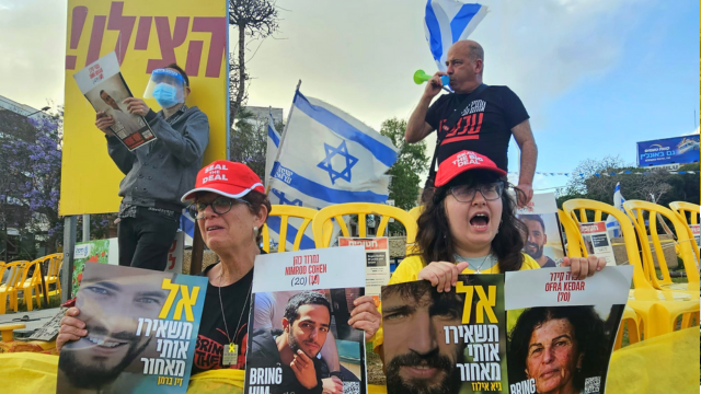 למי מפריע המאבק להחזרת החטופים? הפגנה בכיכר ספר 31.5.25