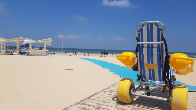 החוף השווה הרצליה