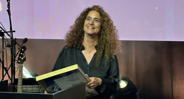 ענת אורפז