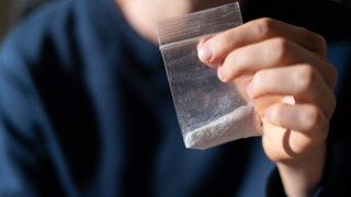 בני נוער וסמים