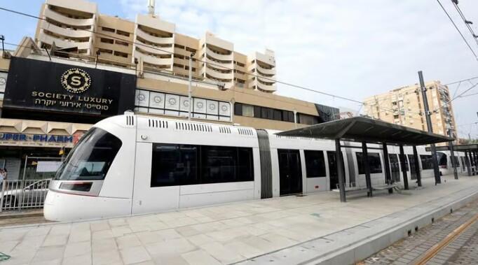 הרכבת הקלה בבת ים