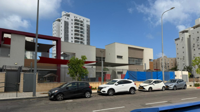 מתחם הגנים באגם 3, אגמים נתניה