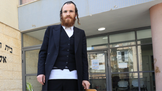 האדמו"ר התגייס עכשיו לא מעודדים התגייסות. רדנר
