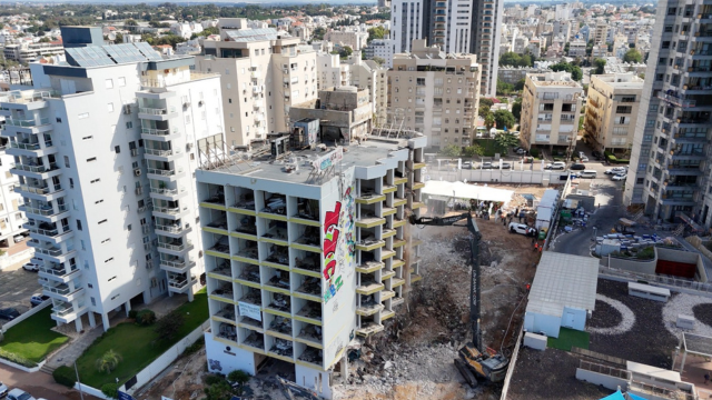 הריסת מלון גליל נתניה